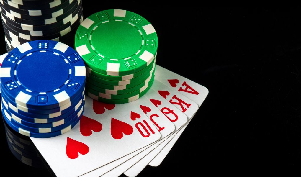 come si gioca a poker